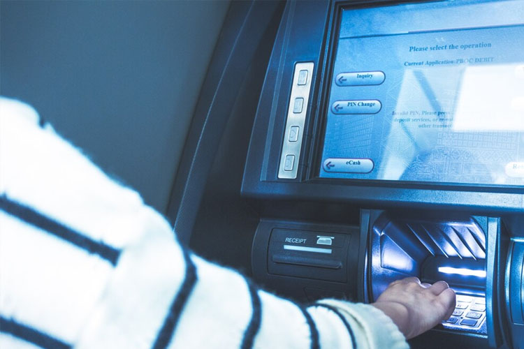 Pemeliharaan E-Channel (ATM, Internet Banking, & Phone Banking)